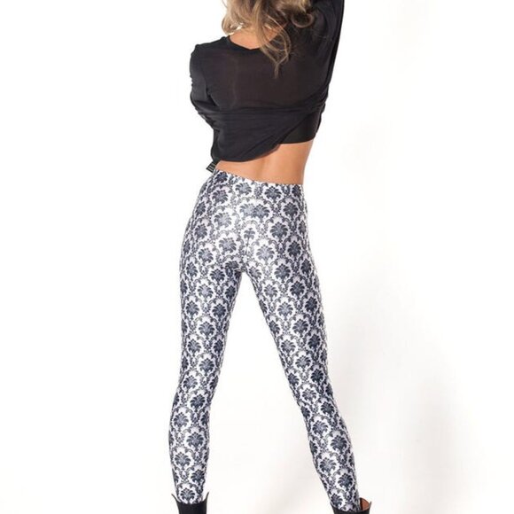 Nwot Blackmilk metallic silver wallpaper retro pattern Sm leggings - Picture 3 of 5